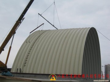 山東巨野軍昌化工拱形屋頂施工項(xiàng)目